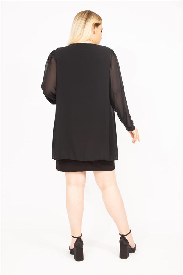 Kadın Siyah Büyük Beden Şifon Pelerinli Manşetleri Taş Detaylı Elbise 65N35809