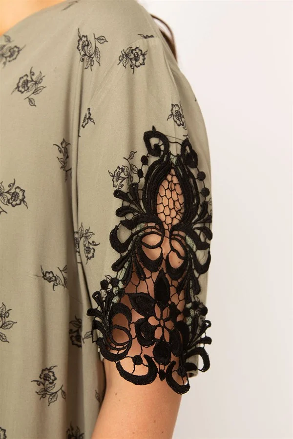 Kadın Haki Dokuma Viskon Kumaşv Yaka Dantel Detaylı Elbise 65N33533