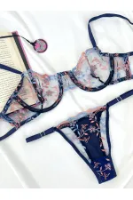 Lacivert Mavi Pembe Çiçek Desenli Kapsız Balenli Sütyen Tanga Brode İç Çamaşırı Takımı Lacivert Mavi Pembe Çiçek Desenli Kapsız Balenli Sütyen Tanga Brode İç Çamaşırı Takımı