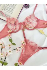 Ensemble de sous-vêtements à armatures et string à motifs floraux brodés de couleur corail