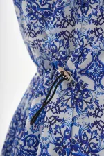 Maillot de bain une pièce couvrant entièrement, imperméable, de style parachute, avec leggings.