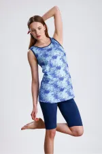 Maillot de bain une pièce sans manches, semi-couvrant et pudique, en lycra.