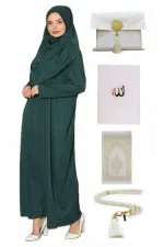 Namaz Elbisesi Set Çantalı Namaz Seti; Zümrüt Namaz Elbisesi + Seccade + Inci Tesbih + Yasin