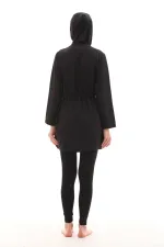 Ensemble 4 pièces : maillot de bain intégral imperméable effet parachute avec legging et bonnet double.