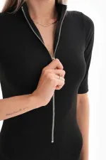 Combinaison de bain à manches longues avec fermeture éclair en métal, en lycra, convenant à un usage quotidien ou sportif.