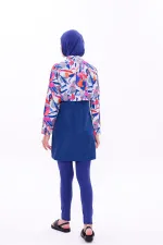 Maillot de bain une pièce imperméable de type parachute, avec leggings et double bonnet.