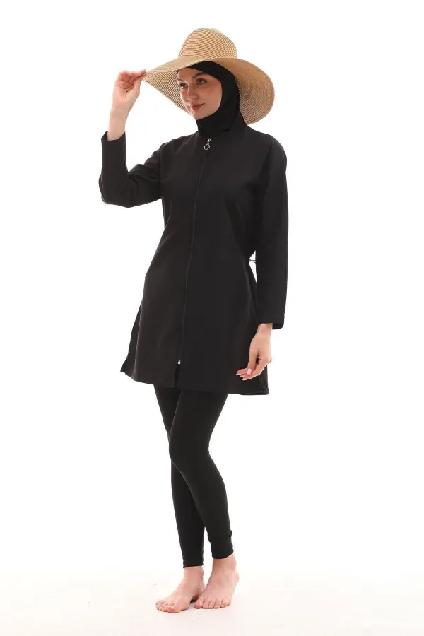 Ensemble 4 pièces : maillot de bain intégral imperméable effet parachute avec legging et bonnet double.