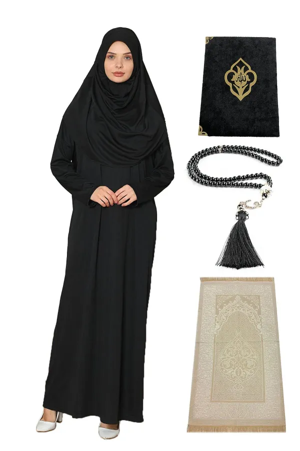 Tapis de prière, chapelet de perles, livre Yasin-i Şerif