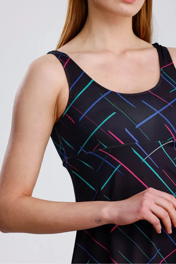 Maillot de bain une pièce short en lycra avec coussinets de poitrine, noir/marine, short