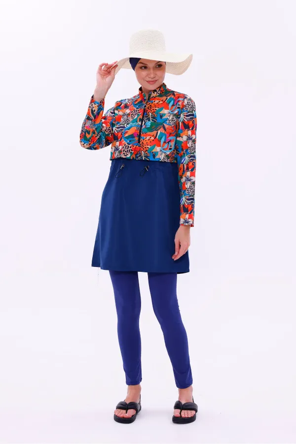 Maillot de bain une pièce imperméable de type parachute, avec leggings et double bonnet.