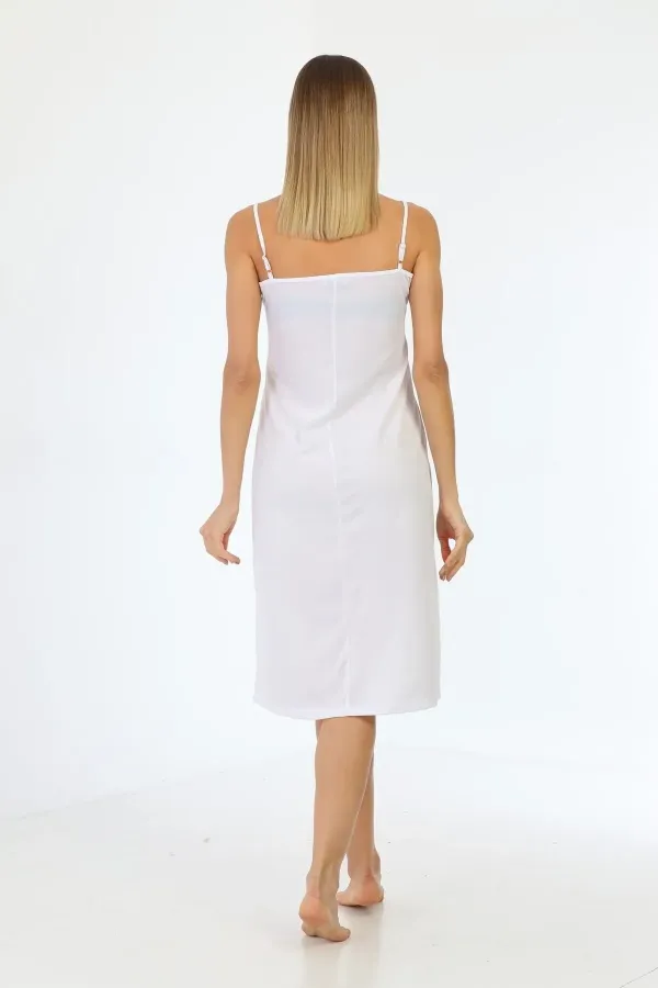 Robe longue à bretelles ajustables avec jupon