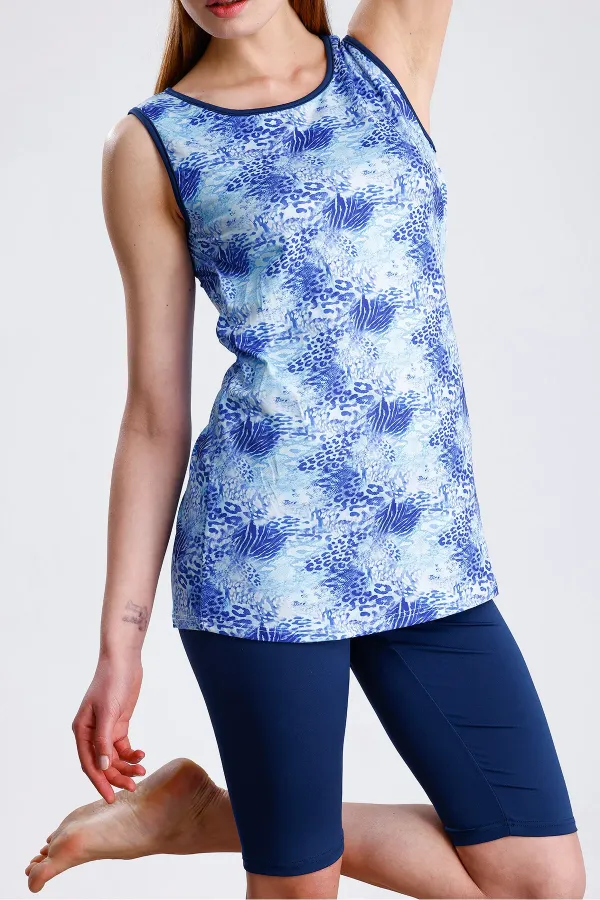 Maillot de bain une pièce sans manches, semi-couvrant et pudique, en lycra.