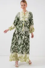 Robe hijab à motifs authentiques 2423 - B. Kaki