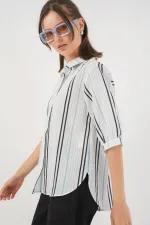 Chemise rayée à manches courtes pour femme 20345 - Bleu clair