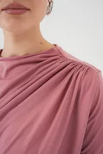 Chemisier Sandy à manches courtes et détails froncés 945 - Rose poudré