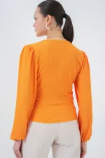 0441 Chemisier cache-cœur en tricot - Orange