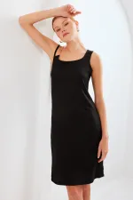 Robe tricotée à détails chaîne 2496 - Noire