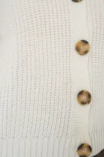 Gilet court boutonné en maille - Écru 15881