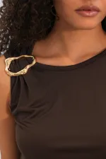 Women's Sleeveless Basic Blouse 935 - Brown Women's Sleeveless Basic Blouse 935 - Brown