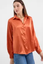 Chemise fluide en satin orange (réf. 3964)