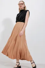 8009 Deri Görünümlü Piliseli Etek - Bisküvi