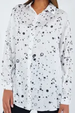 Chemise oversize en satin à motifs noirs et blancs pour femme 3985