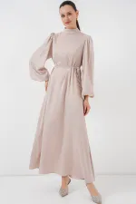 Robe de soirée modeste en satin 2510 - Crème Robe de soirée modeste en satin 2510 - Crème