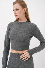 Ensemble pull court et pantalon en maille pour femme 15905 - Gris fumé