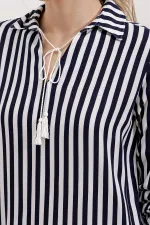 5613 Yaka Bağcıklı Çizgili Tunik - Lacivert