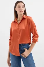 Chemise fluide en satin orange (réf. 3964)