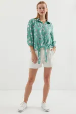 Chemise à motifs nouée sur le devant 20243 - Çağla