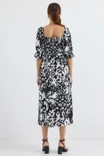 2512 Patterned Slit Dress - Black