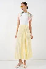 Jupe plissée aspect cuir 8009 - Jaune