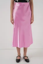 Jupe en satin rose 15806