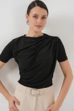 Büzgü Detaylı Kısa Kol Sandy Bluz 945 - Siyah