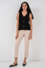 15881 Buttoned Short Knit Vest - Black