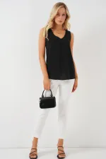 V Yaka Sıfır Kol Bluz 950 - Siyah