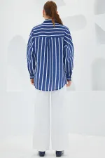 Kadın Lacivert Beyaz Çizgili Oversize Basic Gömlek 20254