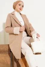 Manteau en cachemire à chevrons et manches à plumes pour femme 9145 - Biscuit