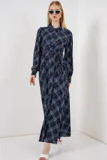 Kadın Boydan Düğmeli Uzun Tesettür Elbise 2588 - Lacivert