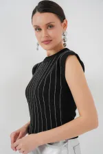 Chemisier sans manches orné pour femme 931 - Noir