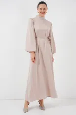 Robe de soirée modeste en satin 2510 - Crème Robe de soirée modeste en satin 2510 - Crème