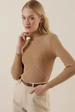 Pull à col roulé côtelé beige 15796
