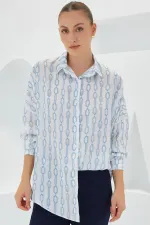 Chemise oversize en satin turquoise et blanc à motifs pour femme 3985