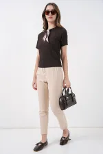 Kadın Kısa Kol Fularlı Örme Bluz 981 - Kahverengi