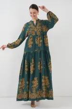 Robe hijab vert émeraude à motifs dorés 2423