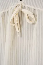 Chemisier à manches longues et laçage sur le devant pour femme 946 - Crème