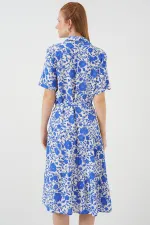 Robe à manches courtes à motifs pour femme 2560 - Saks