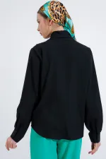 Chemisier drapé en satin noir à col cache-cœur pour femme 0492