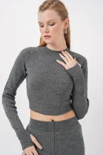 Ensemble pull court et pantalon en maille pour femme 15905 - Gris fumé